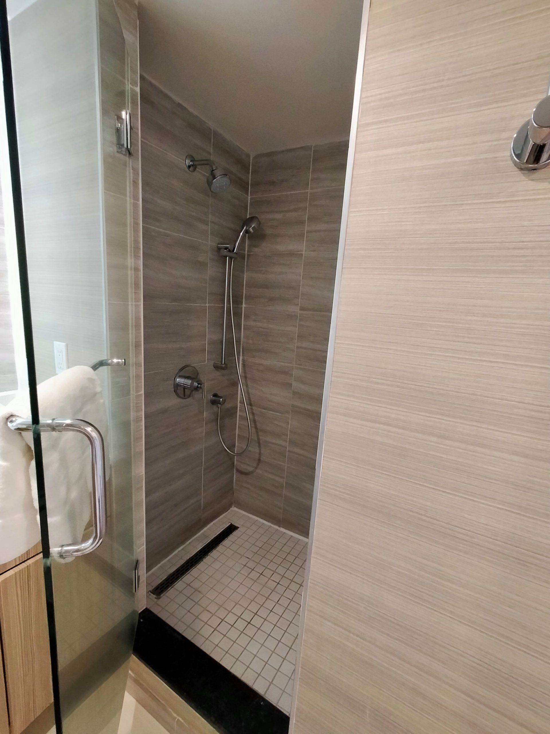 ポリネシアンレジデンス Shower room