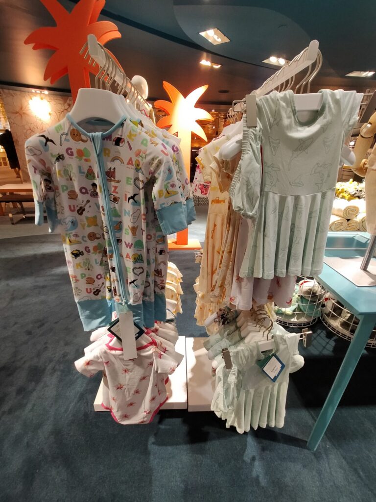 DFS-Waikiki-Keiki-2